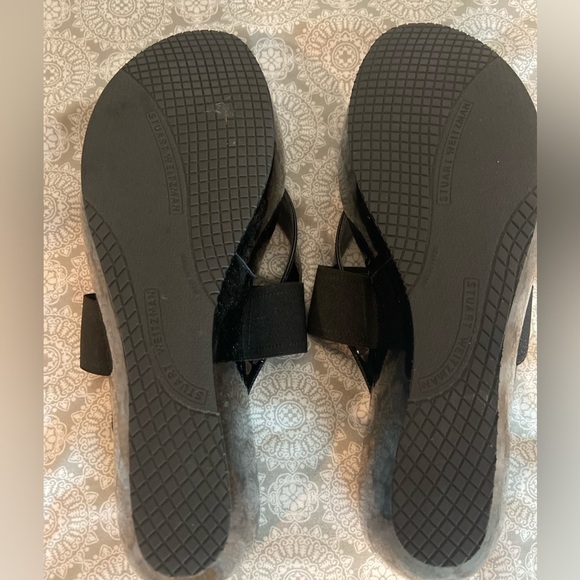 Stuart Weitzman~Black Patent Leather Thong Wedge Sandal~Matte Over Strap~Size 9 - Picture 16 of 16